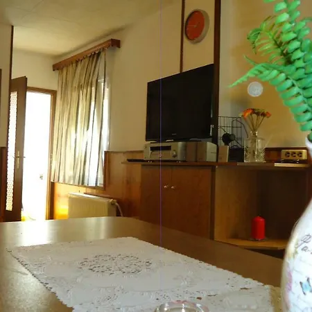 Kastoria Guest House *